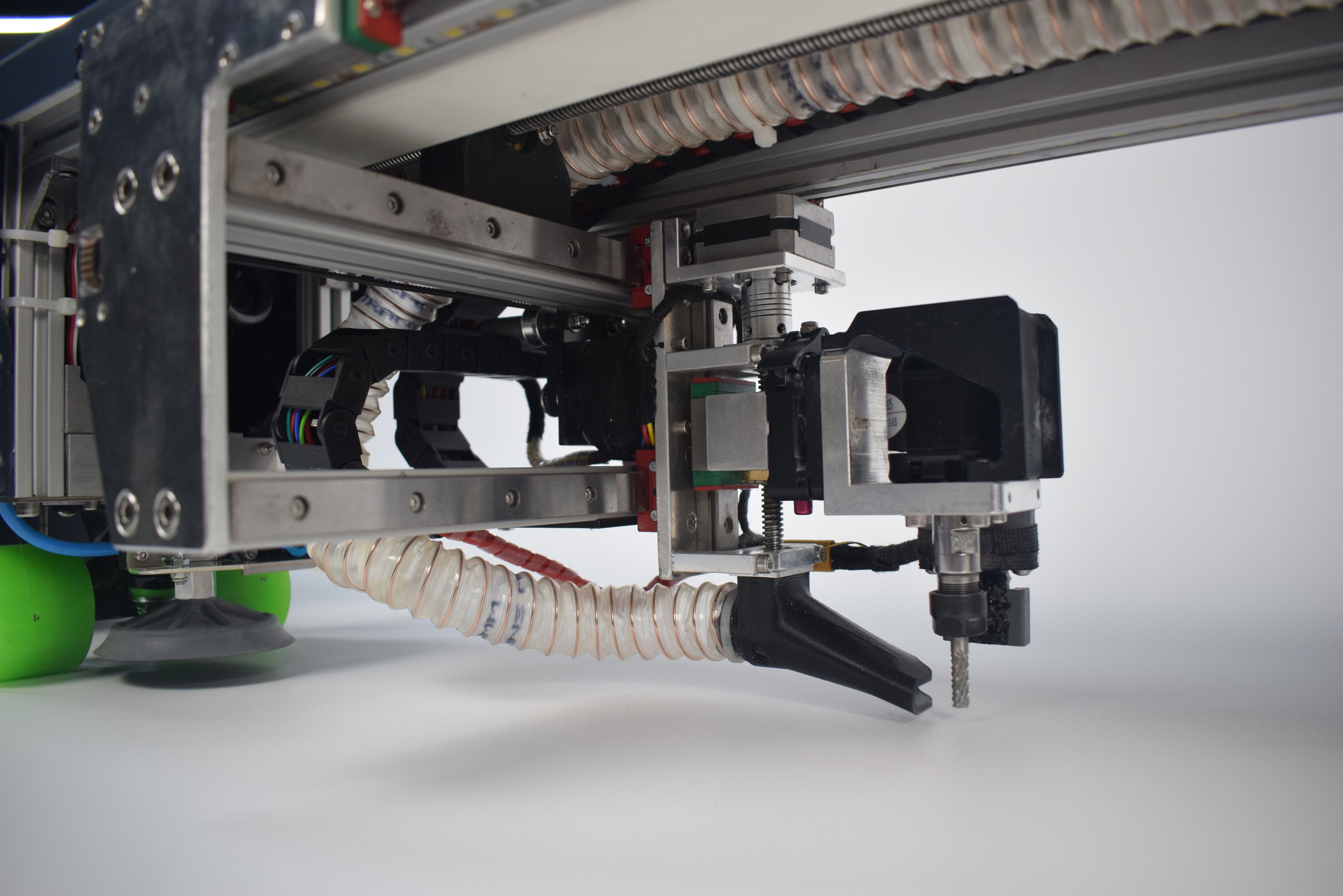 DSC 1127 Cyrus Internal Wind Blade Repair Robot